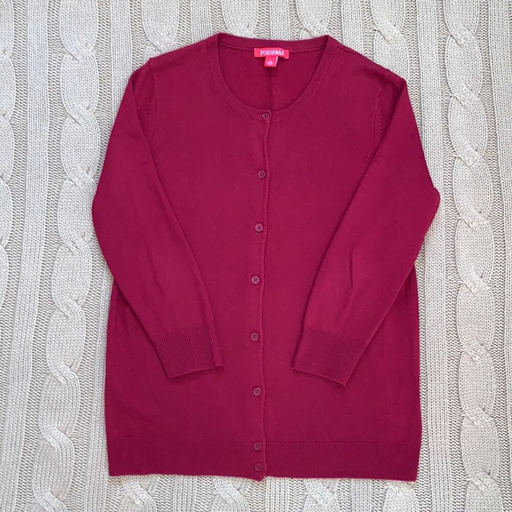 Roz &‎ Ali button down sweater